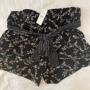 NWT loft shorts black floral with belt size s